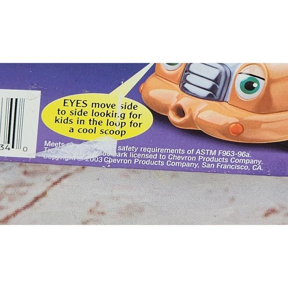 Vintage TheChevron Cars Summer Scoop Toy Ice Cream Truck with Opening Doors - Picture 14 of 16